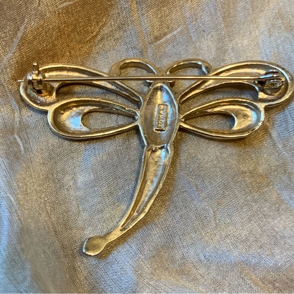 Vintage Signed Dragonfly Pin with Gold Metal and Crystals by Roman. - Picture 4 of 6